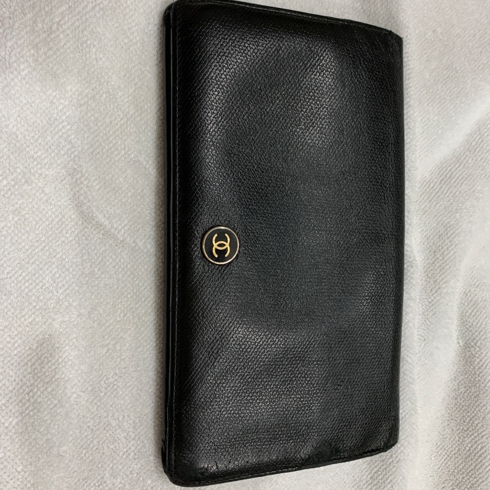 AUTHENTIC Chanel black wallet